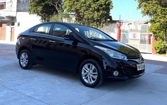 HYUNDAI HB20S 1.6 PREMIUM 16V FLEX 4P AUTOMÁTICO